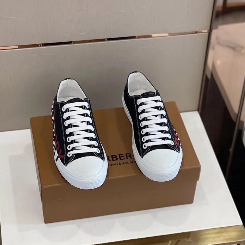 Stylish Burberry Low Shoes 17139