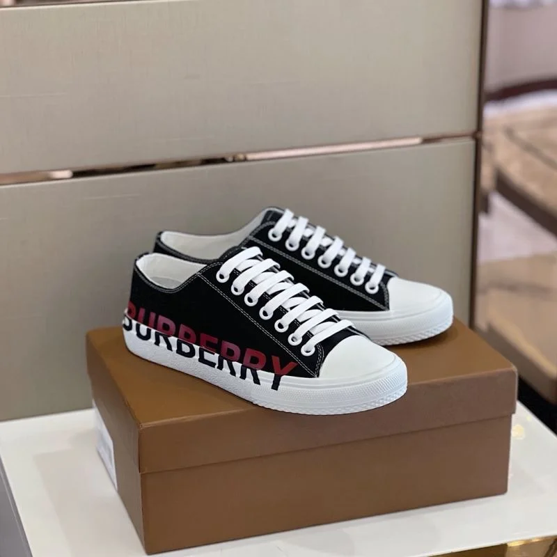 Stylish Burberry Low Shoes 17139