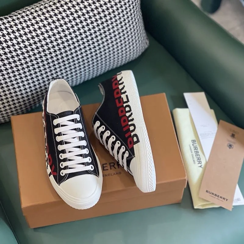 Stylish Burberry Low Shoes 17139
