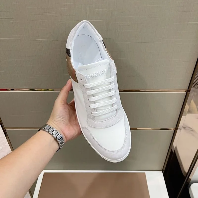 Burberry Low Shoes Modern 17048