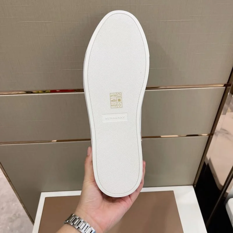 Burberry Low Shoes Modern 17048