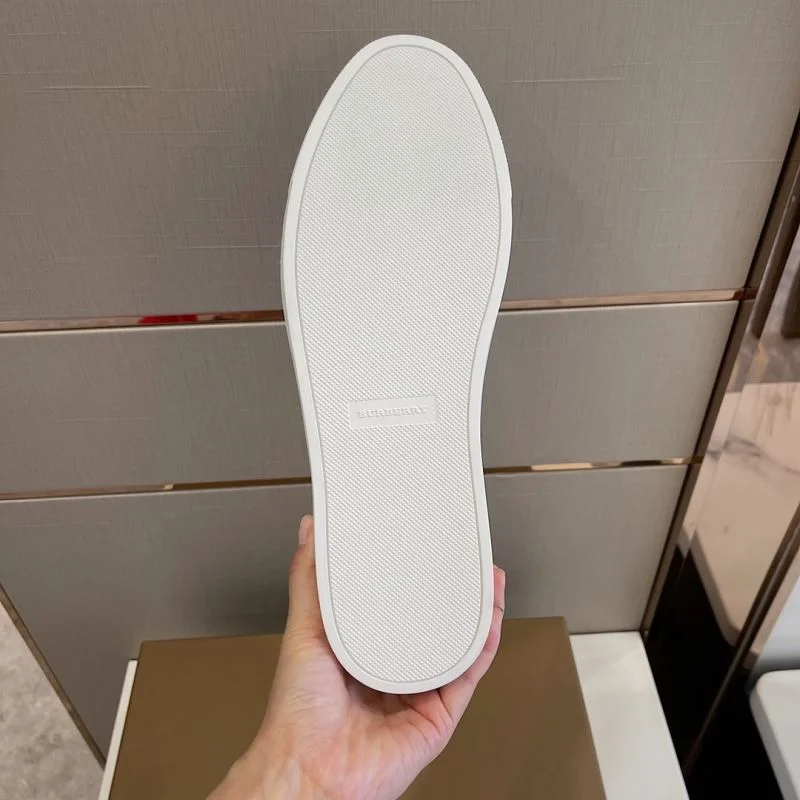 Thermal Burberry Low Shoes 17110