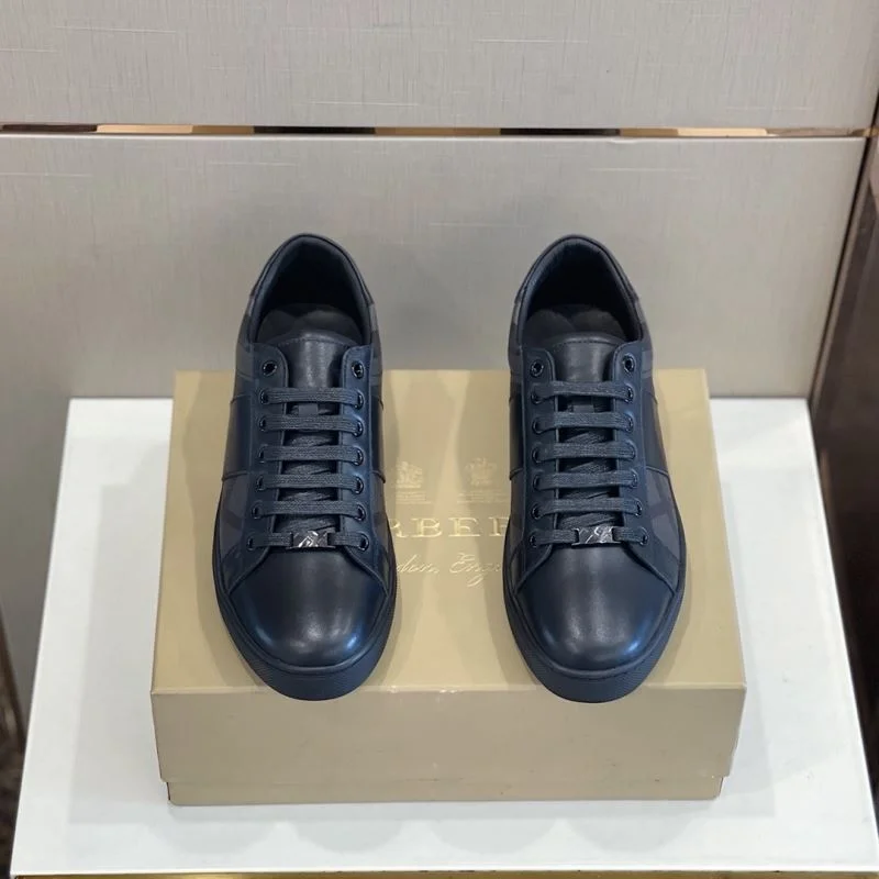 Burberry Low Shoes Practical 17051