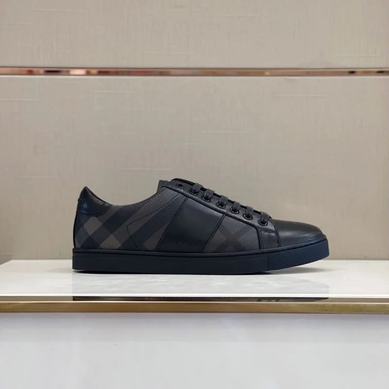 Burberry Low Shoes Practical 17051