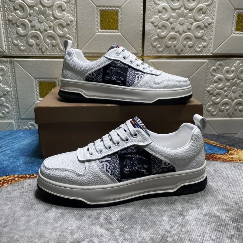 Burberry Low Shoes FashionForward 17066
