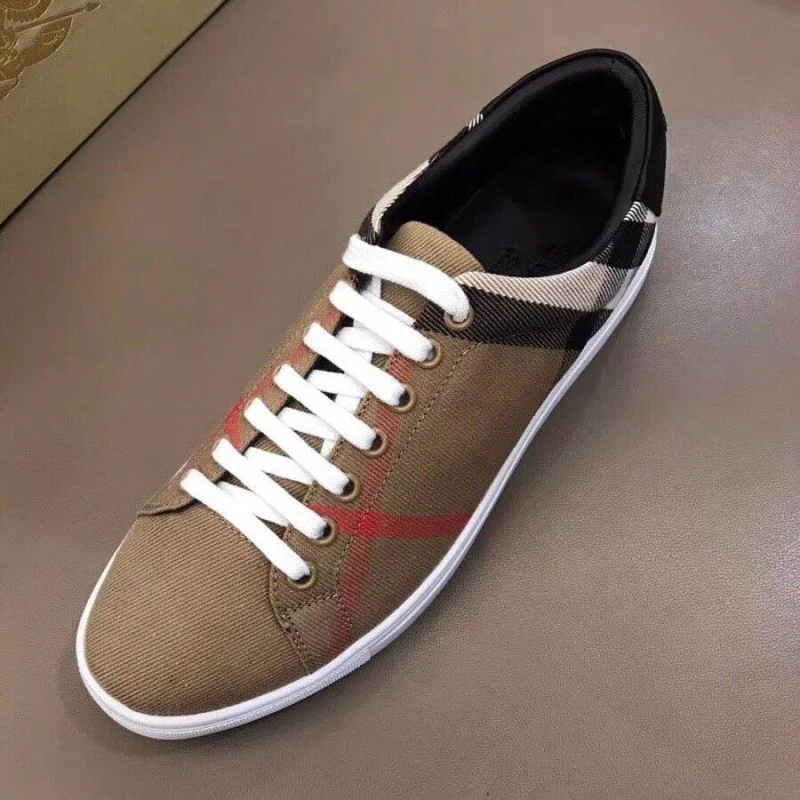 Burberry Low Shoes Efficient 17040