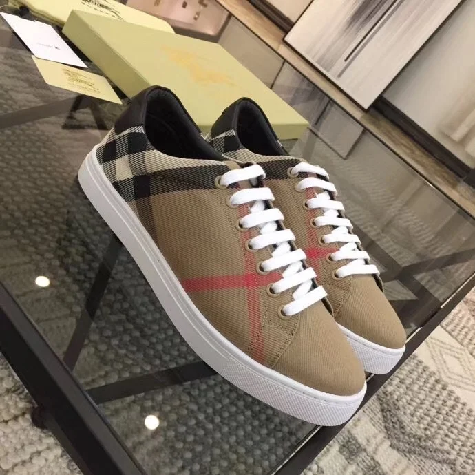 Burberry Low Shoes Efficient 17040