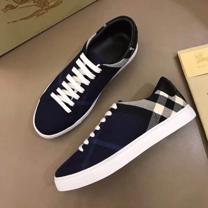 Trendsetting Burberry Low Shoes 17047