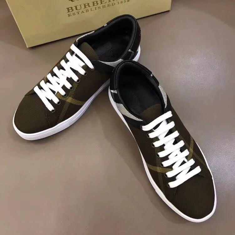 Unique Burberry Low Shoes 17108
