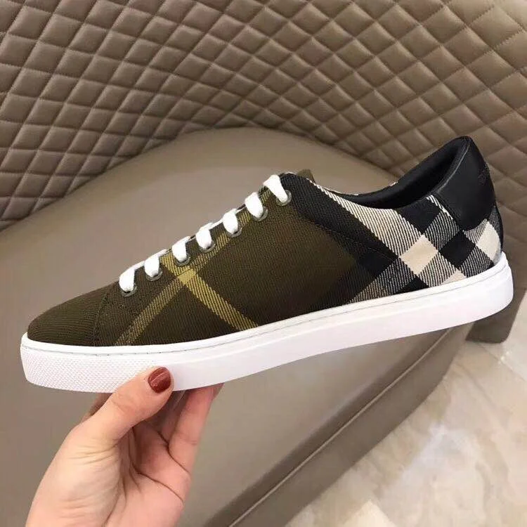 Unique Burberry Low Shoes 17108