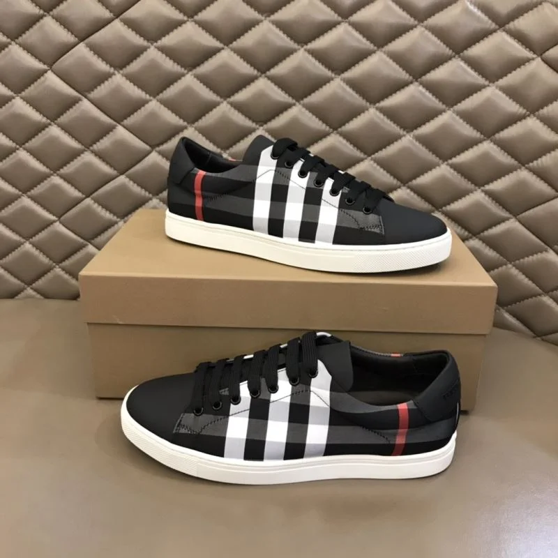 Burberry Low Shoes Casual 17042