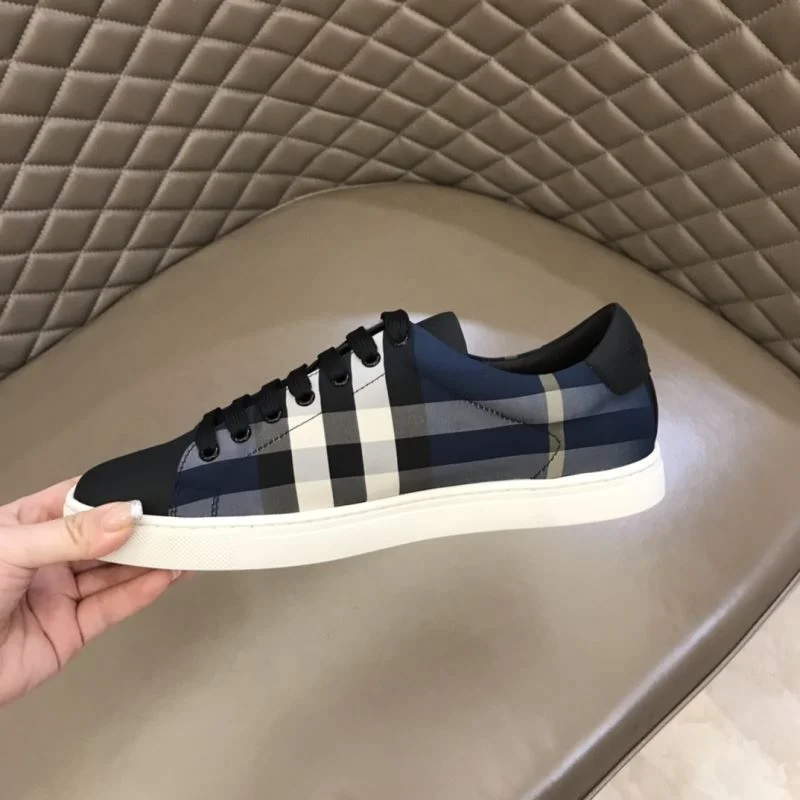 Comfortable Burberry Low Shoes 17036
