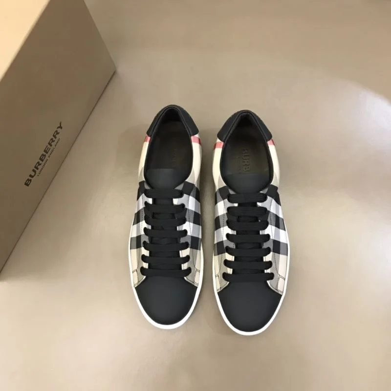 Effortless Burberry Low Shoes 17041