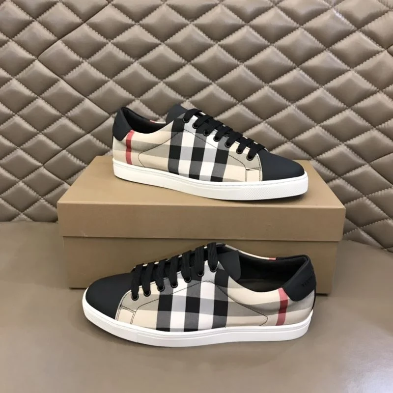 Effortless Burberry Low Shoes 17041