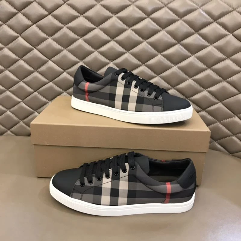 Burberry Low Shoes Timeless 17045