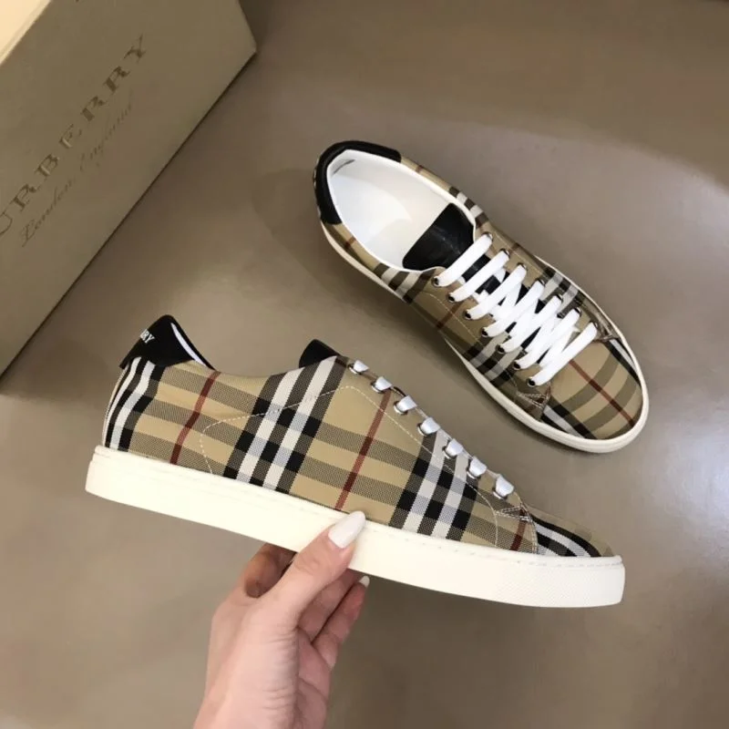 Durable Burberry Low Shoes 17031