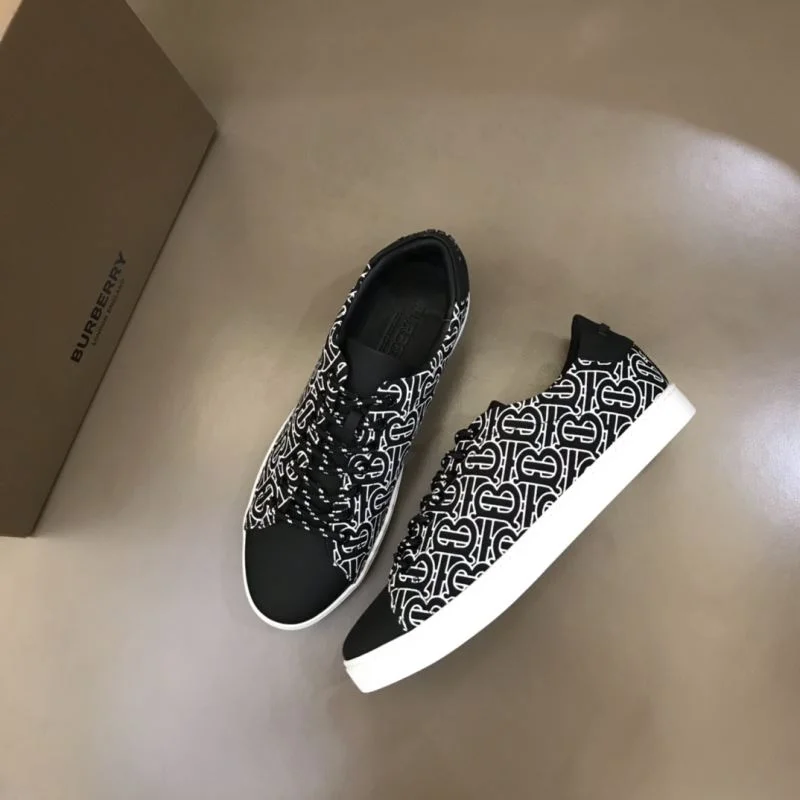 Burberry Low Shoes Modern 17028
