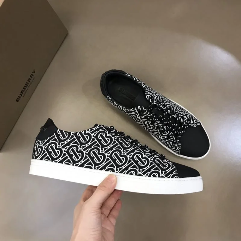 Burberry Low Shoes Modern 17028