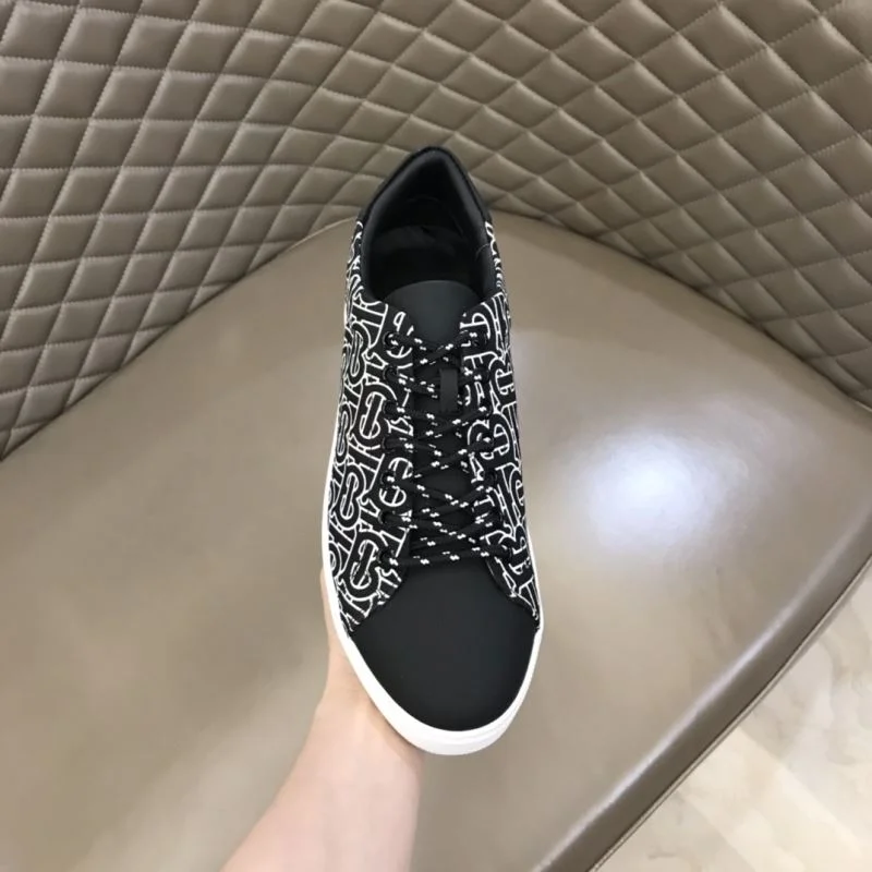 Burberry Low Shoes Modern 17028