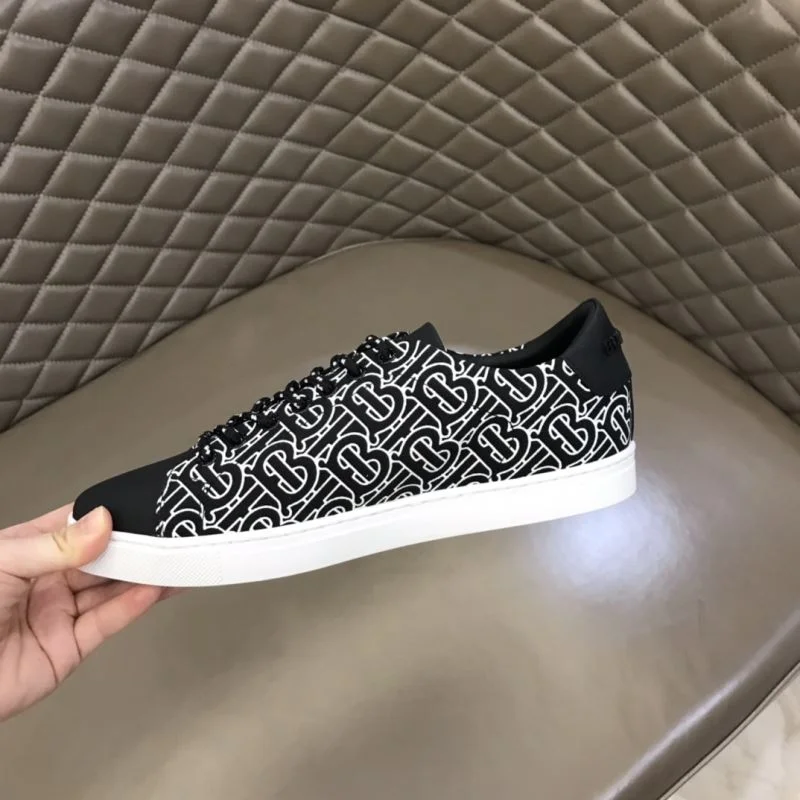 Burberry Low Shoes Modern 17028