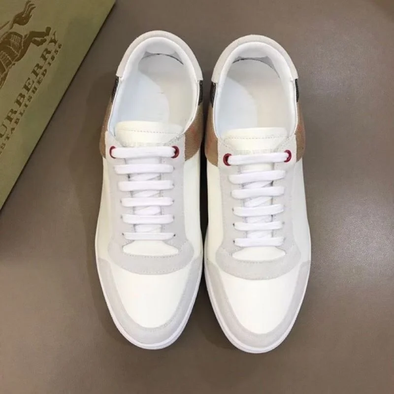Burberry Low Shoes Youthful 17034