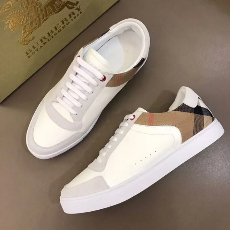 Burberry Low Shoes Youthful 17034