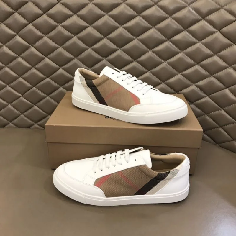 Burberry Low Shoes Functional 17021