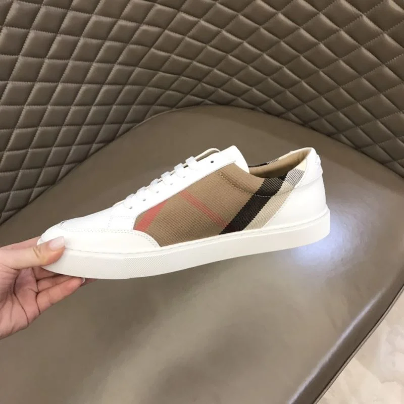 Burberry Low Shoes Functional 17021