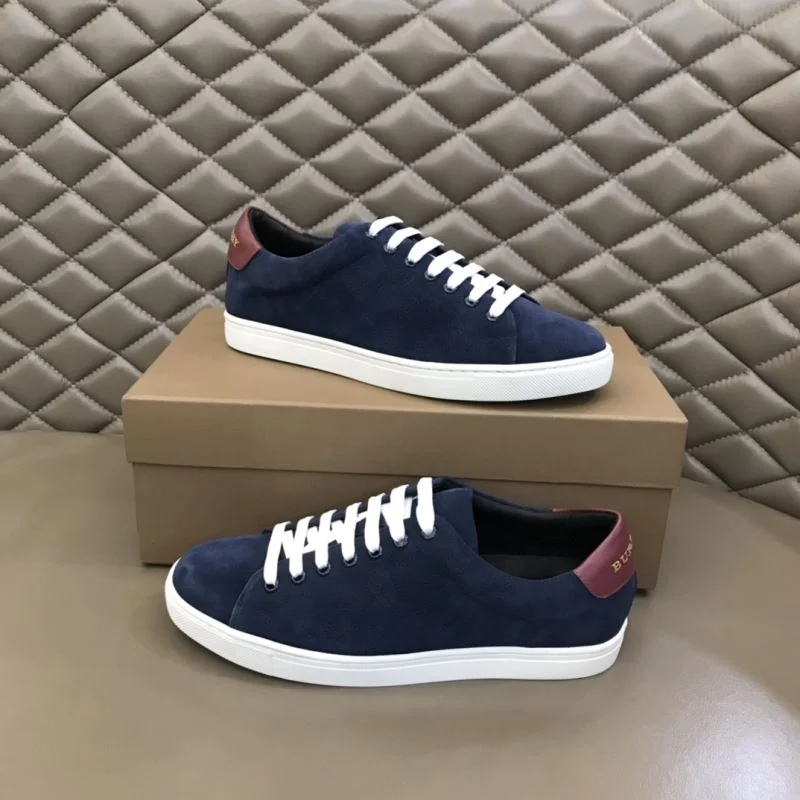 Burberry Low Shoes Modern 17011