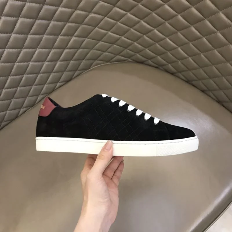 Durable Burberry Low Shoes 17013