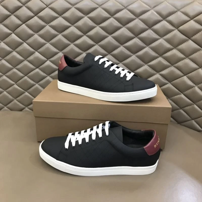 Burberry Low Shoes Neat 17020