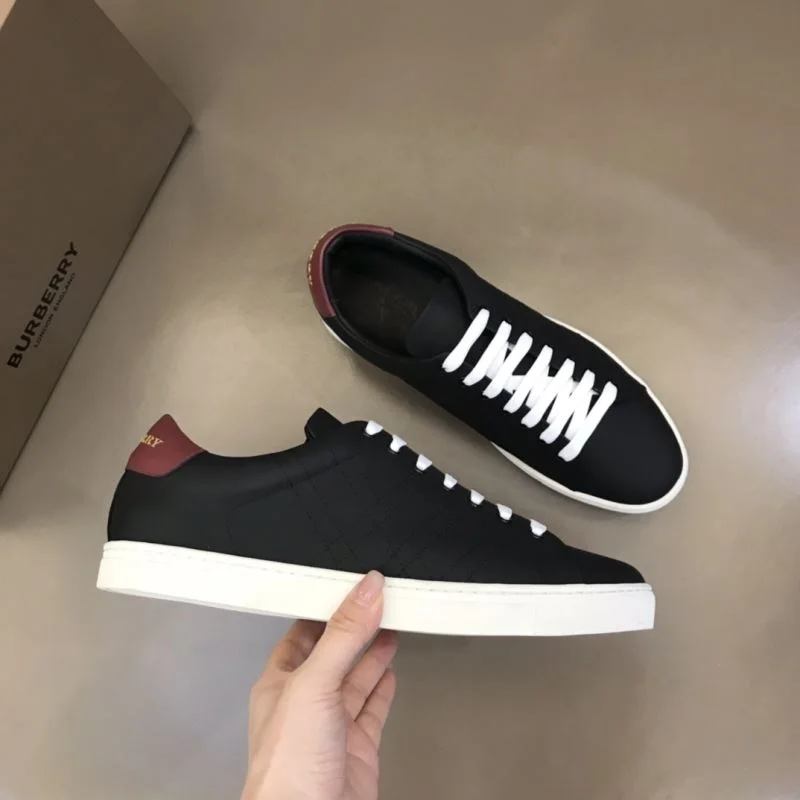 Burberry Low Shoes Neat 17020