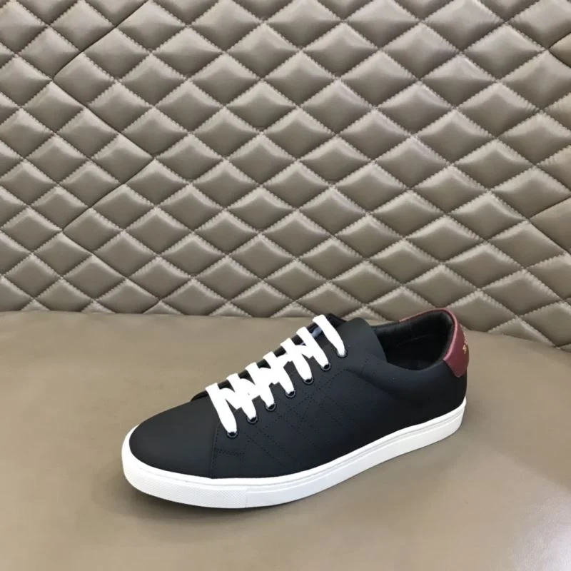 Burberry Low Shoes Neat 17020