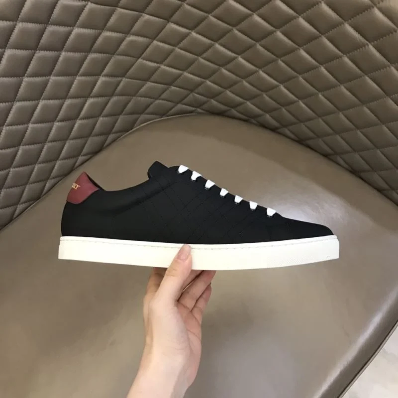 Burberry Low Shoes Neat 17020