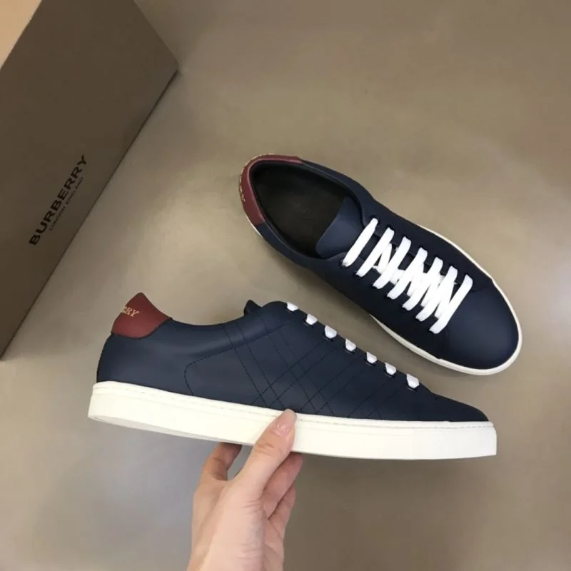 Burberry Low Shoes SoftTouch 17019