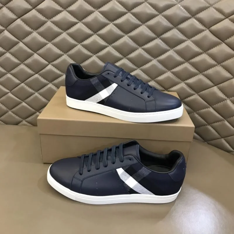 Burberry Low Shoes ModernLook 17014