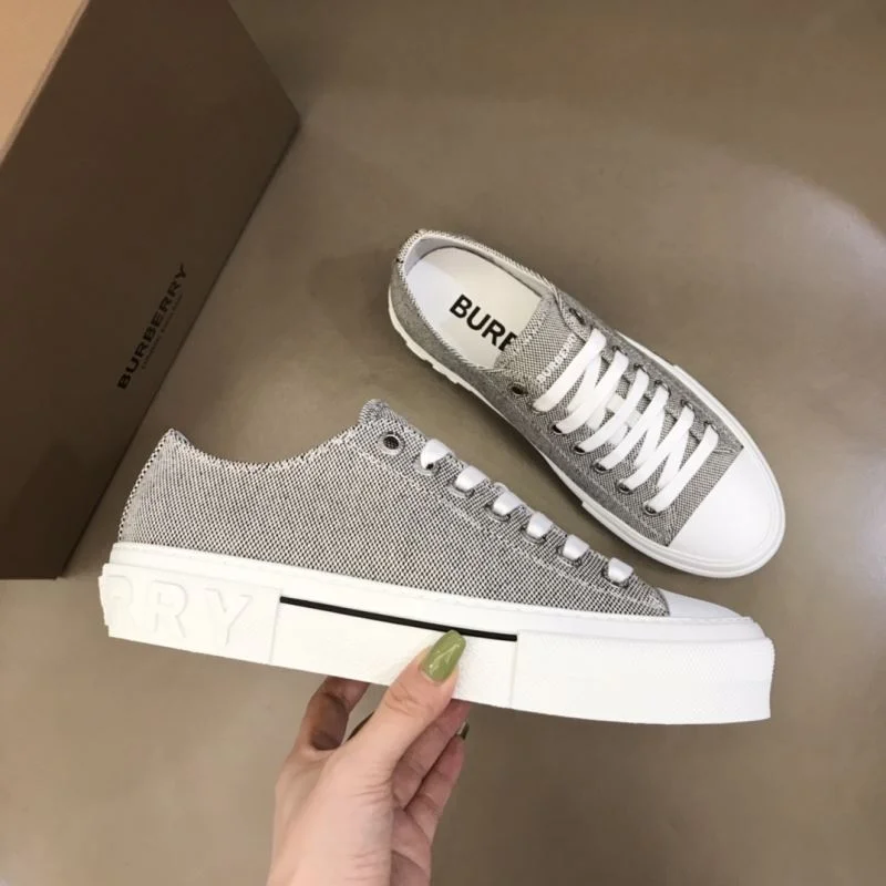 Soft Burberry Low Shoes 17018
