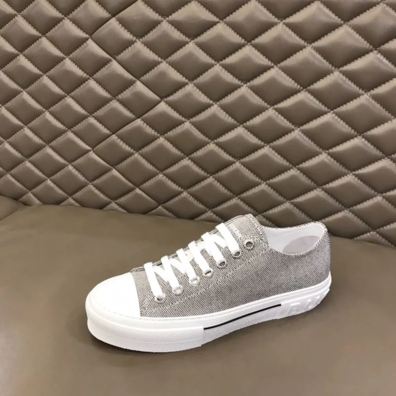Soft Burberry Low Shoes 17018