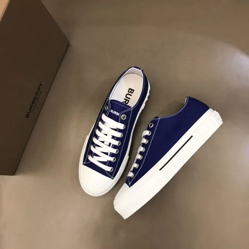 Comfortable Burberry Low Shoes 17025