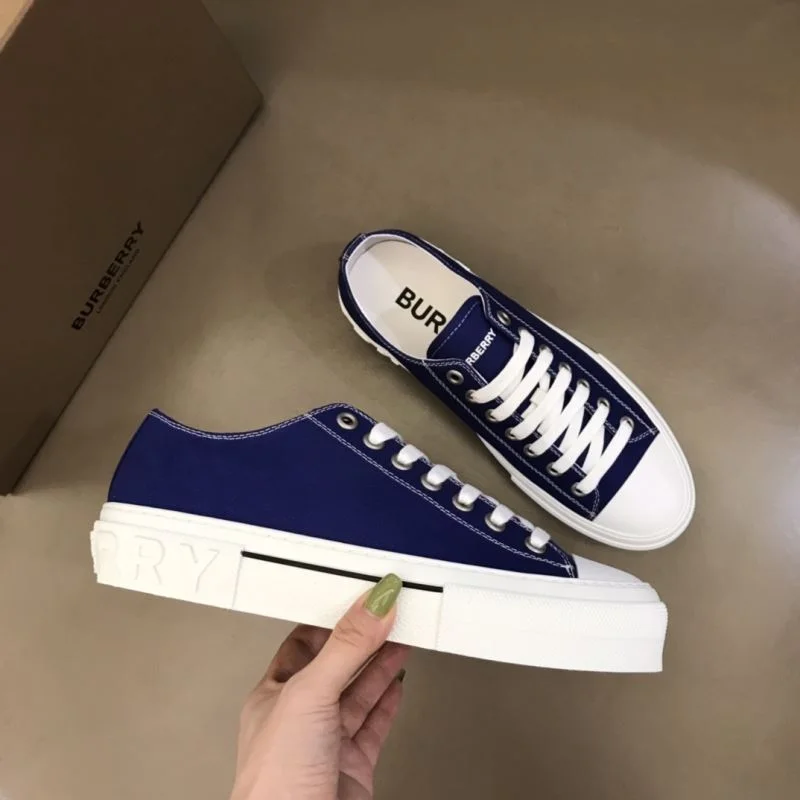 Comfortable Burberry Low Shoes 17025