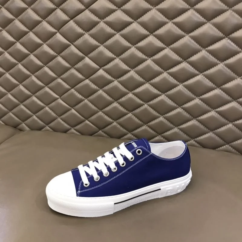 Comfortable Burberry Low Shoes 17025