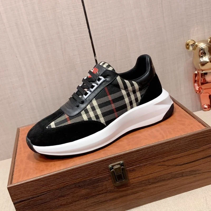 Burberry Low Shoes Fashionable 17055