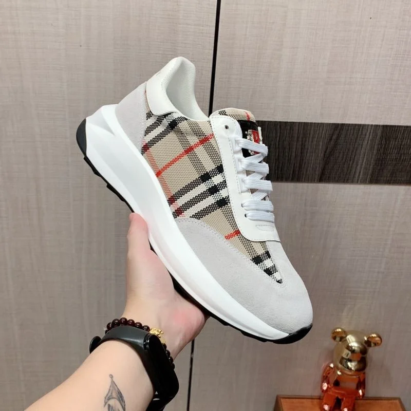 Durable Burberry Low Shoes 17002