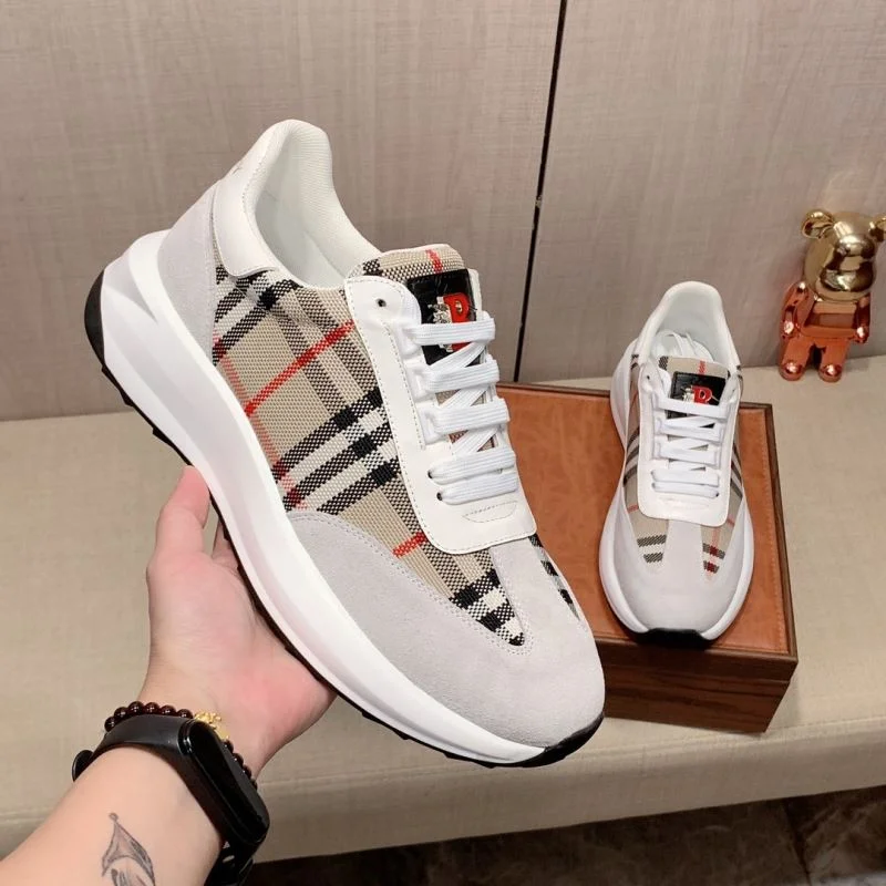 Durable Burberry Low Shoes 17002