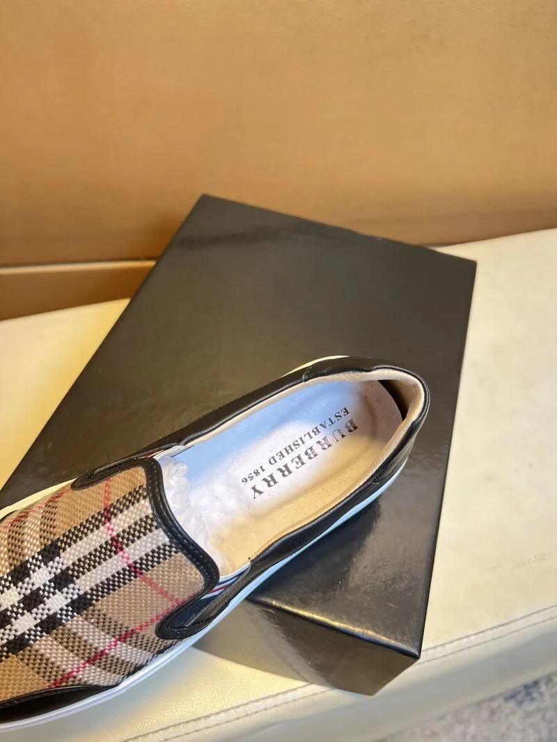Unique Burberry Low Shoes 17227