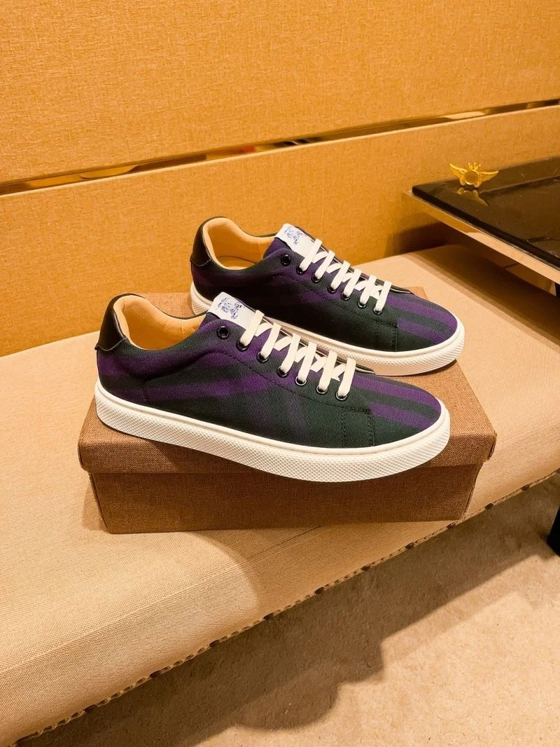 Snug Burberry Low Shoes 17224