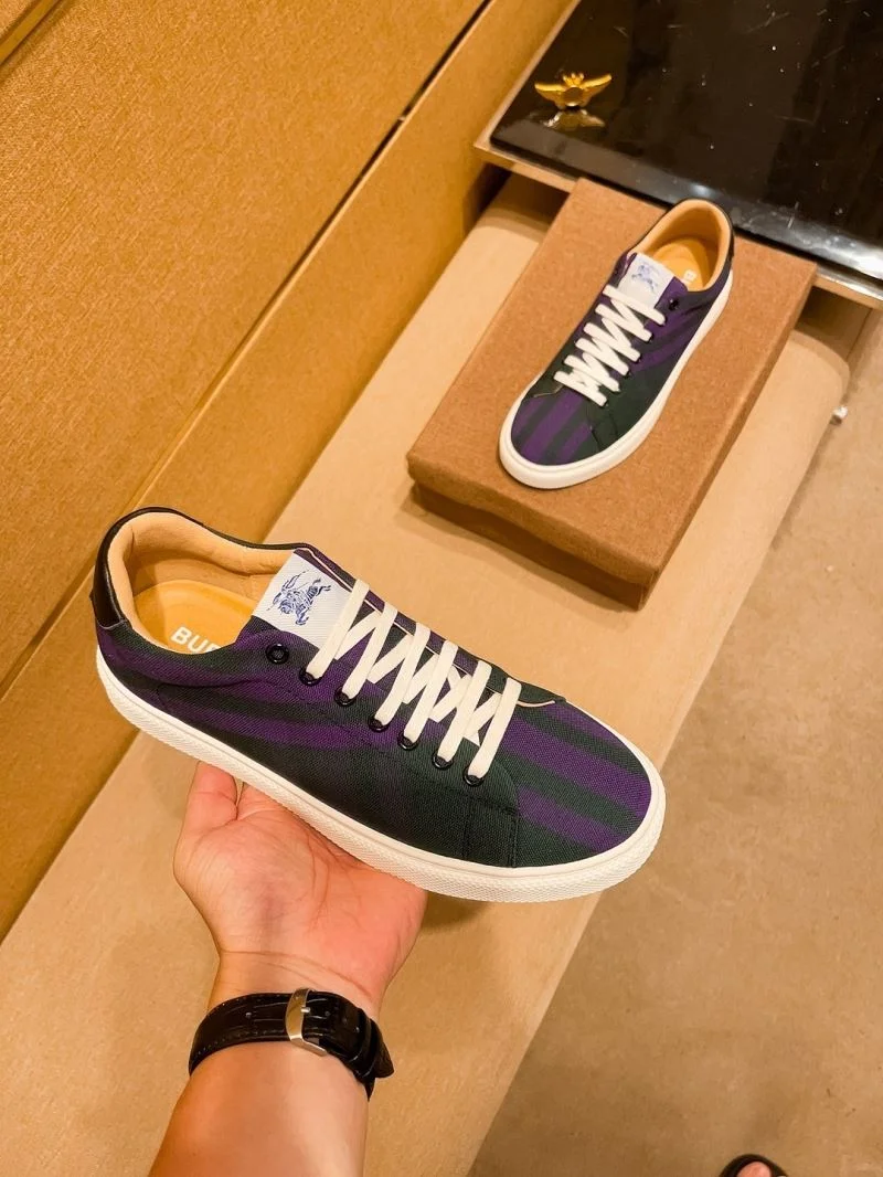 Snug Burberry Low Shoes 17224