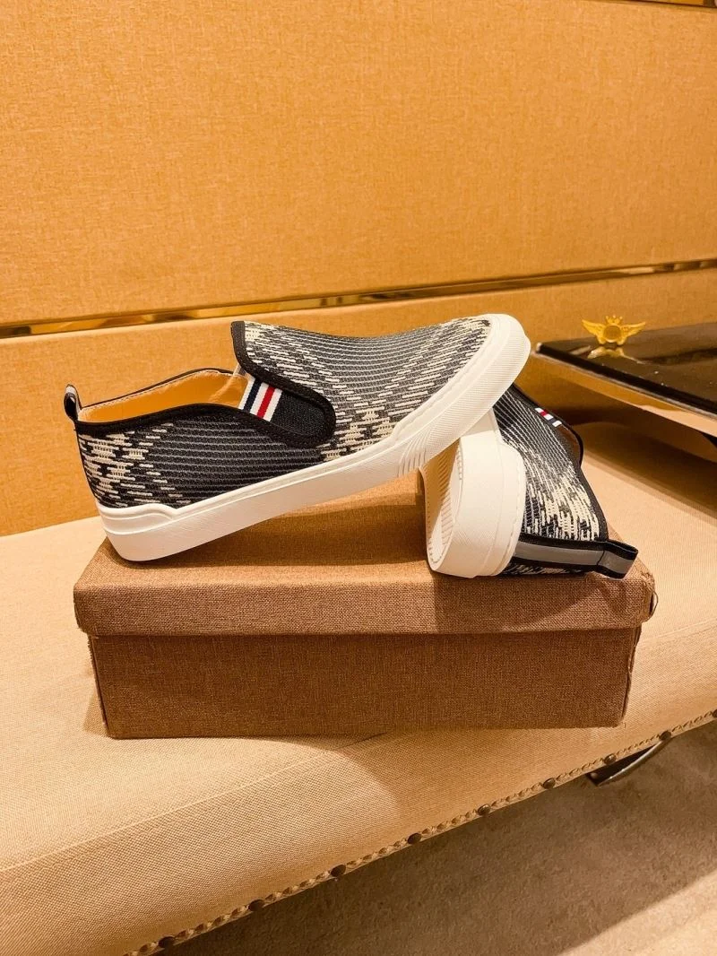 Burberry Low Shoes Casual 17205