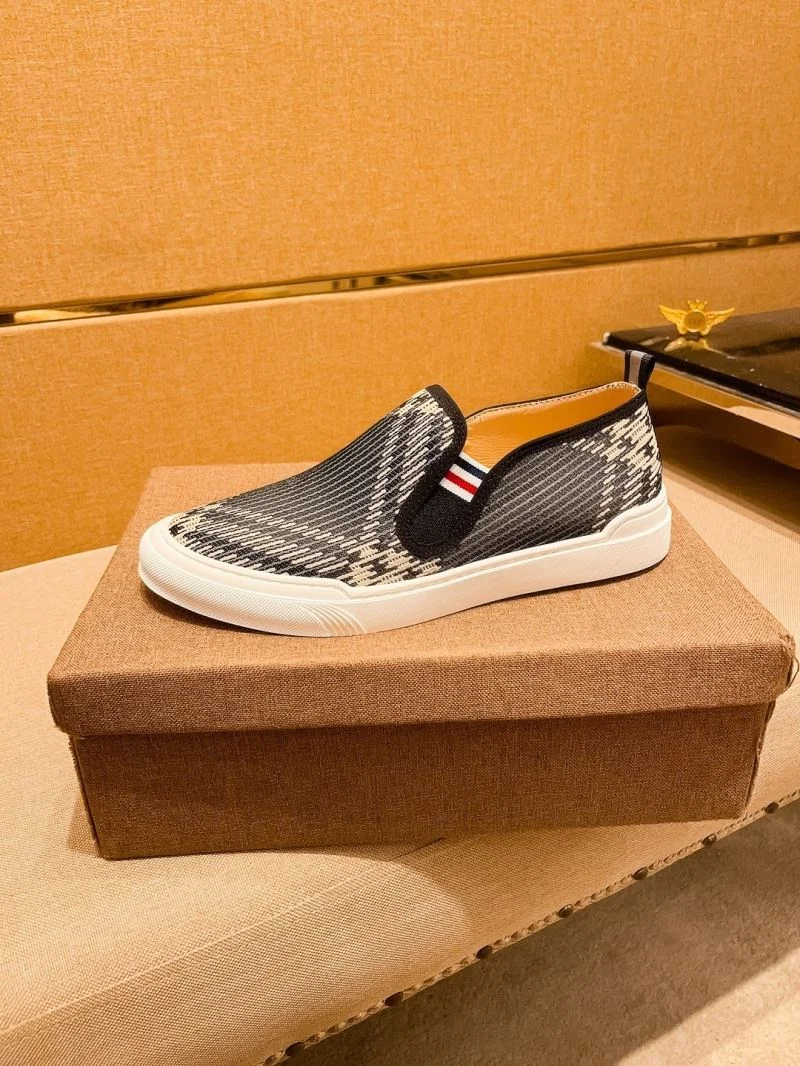Burberry Low Shoes Casual 17205