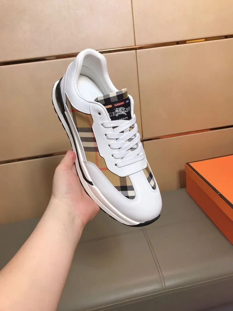 FlexibleFit Burberry Low Shoes 17217